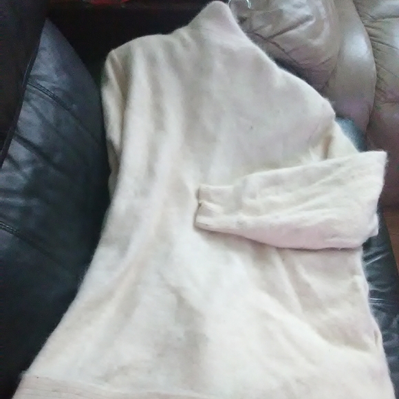 Lee Sands Angora soft wool cardigan. Warm. - Picture 6 of 8